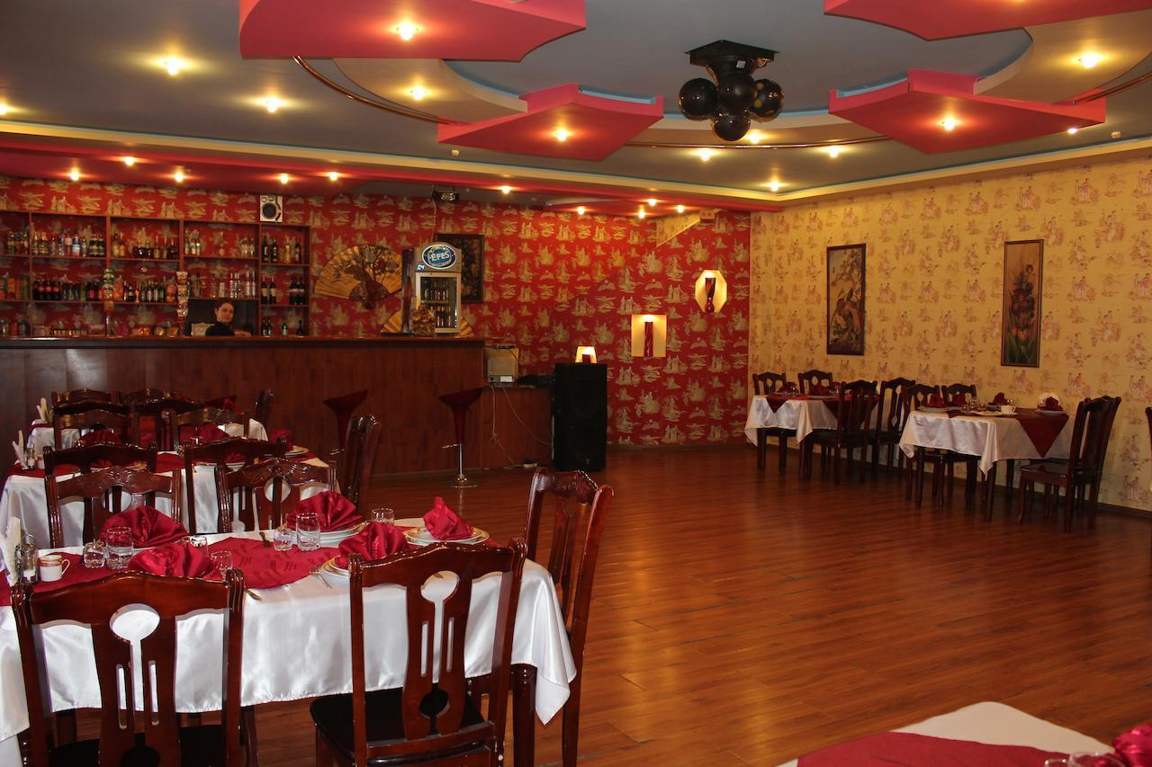 Pekin Hotel 테미르타우 외부 사진