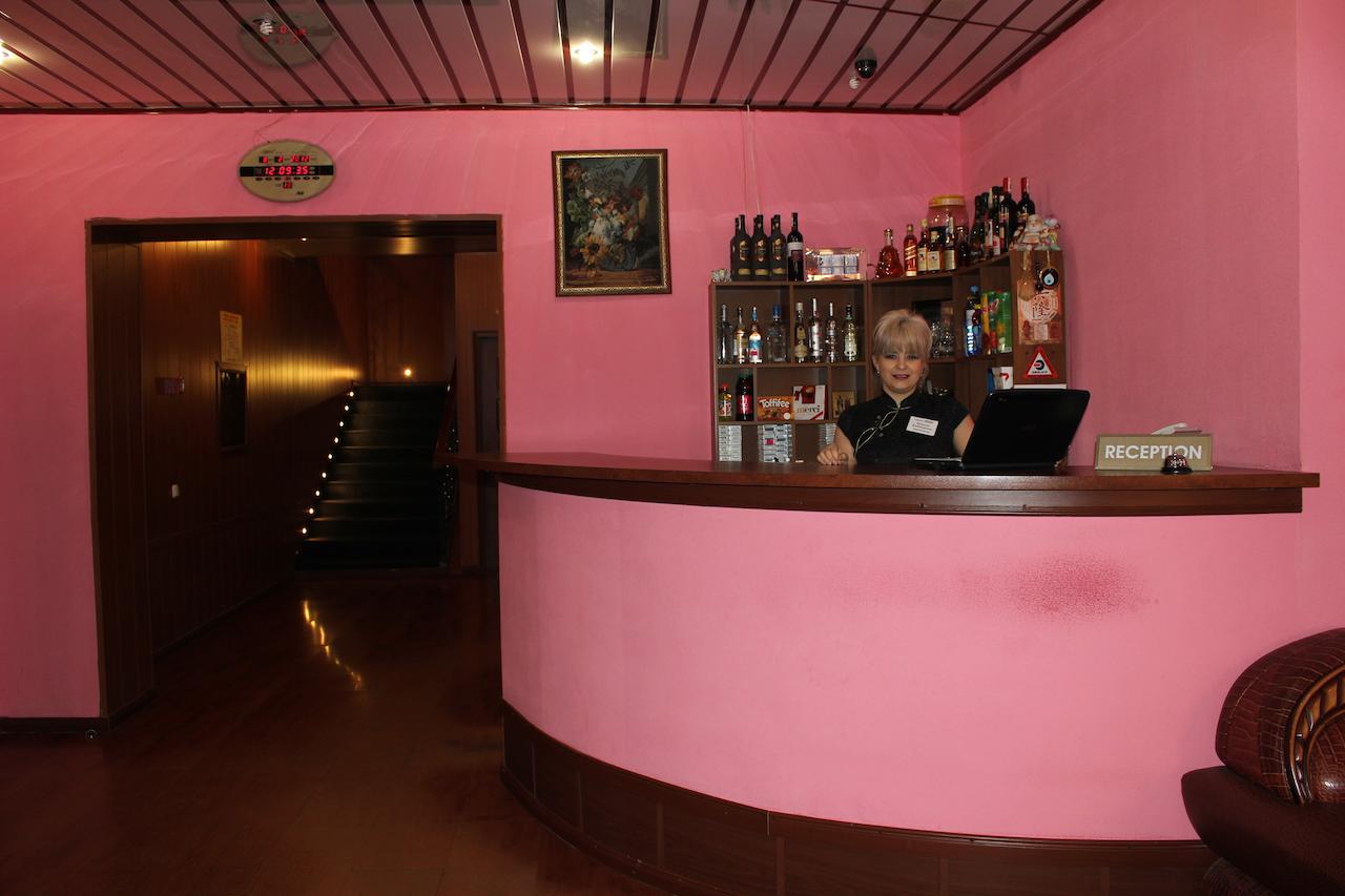 Pekin Hotel 테미르타우 외부 사진